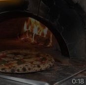 Odun fırınında pizza